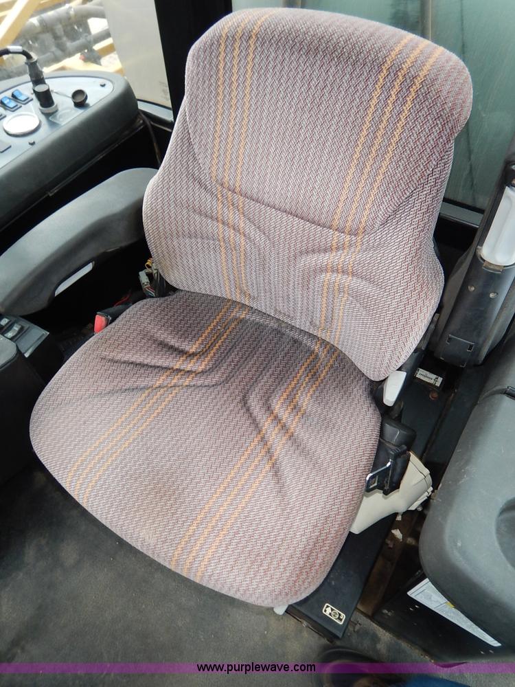 image for item K1720 2002 Ag-Chem RoGator 1254 self-propelled sprayer