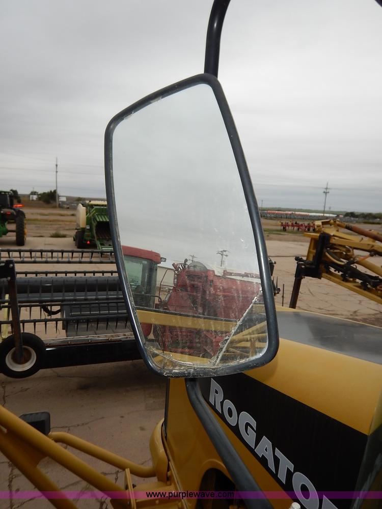 image for item K1720 2002 Ag-Chem RoGator 1254 self-propelled sprayer