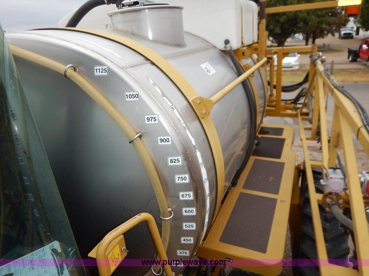 image for item K1720 2002 Ag-Chem RoGator 1254 self-propelled sprayer