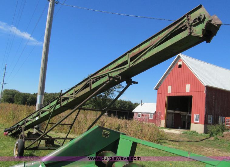 image for item K6357 John Deere grain conveyor