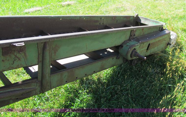 image for item K6357 John Deere grain conveyor