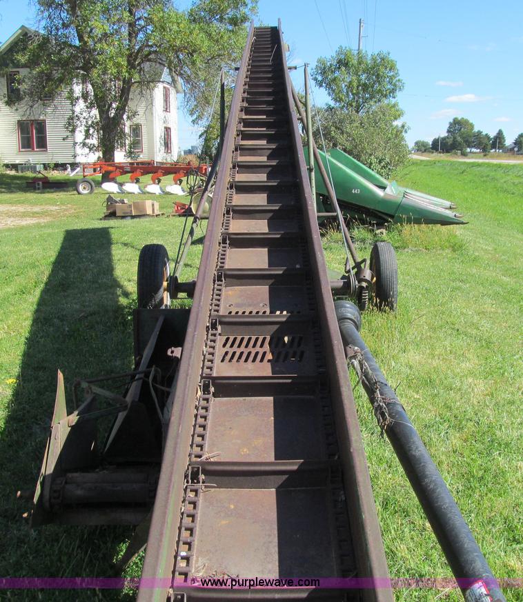 image for item K6357 John Deere grain conveyor