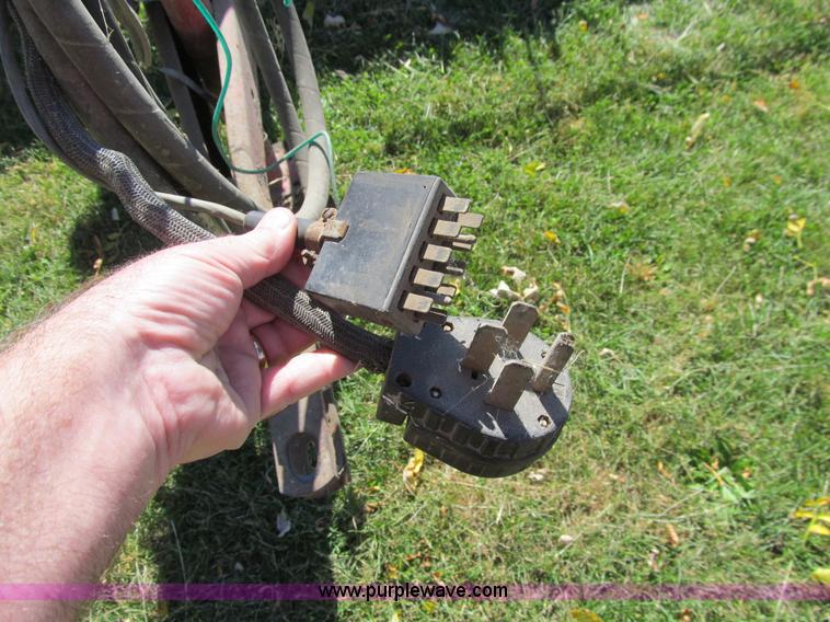 image for item K6359 White 5400 Plant-Aire planter