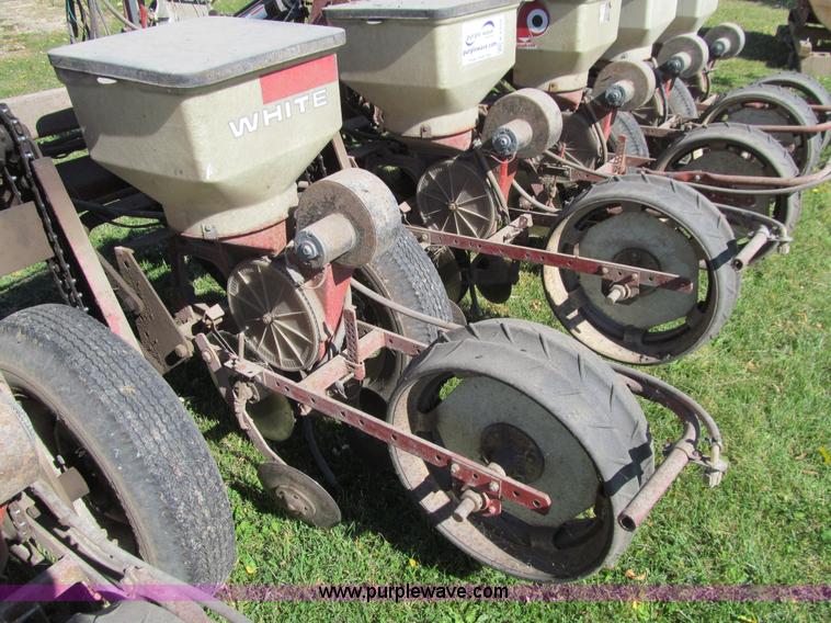 image for item K6359 White 5400 Plant-Aire planter