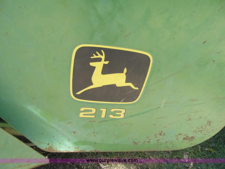 image for item K6365 1976 John Deere 4400 combine