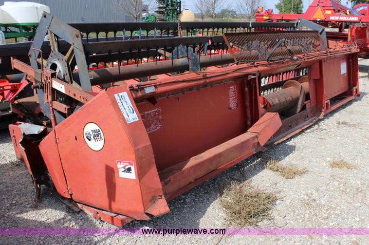 image for item L2335 International 820-175 head