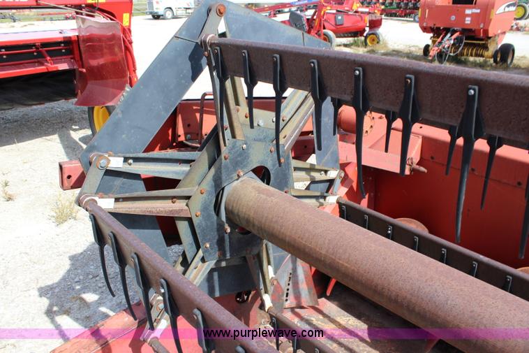 image for item L2335 International 820-175 head