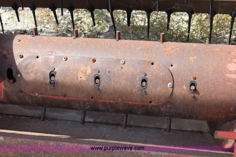 image for item L2335 International 820-175 head