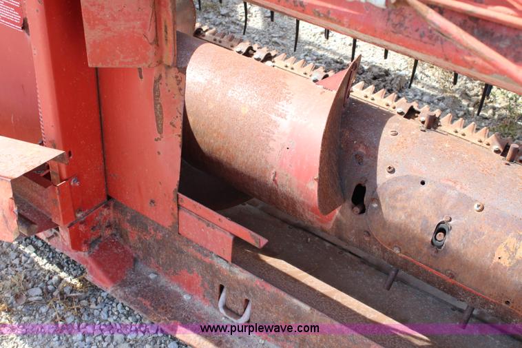 image for item L2335 International 820-175 head