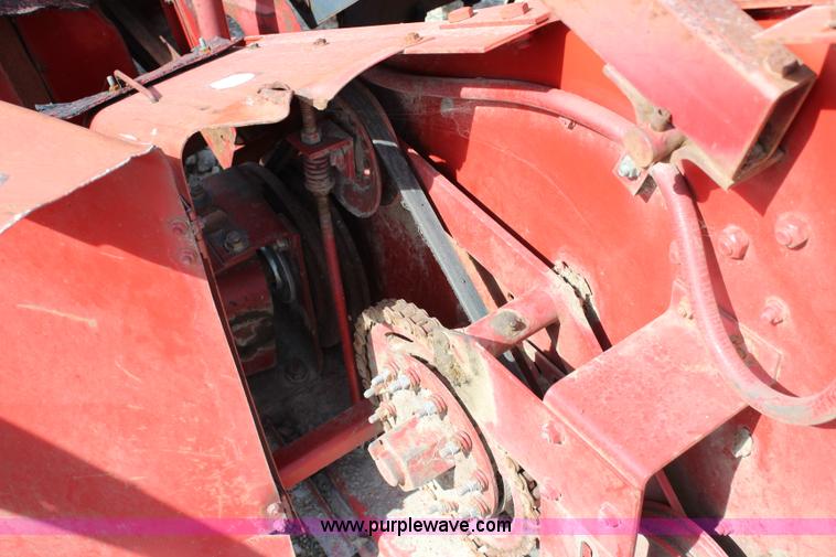 image for item L2335 International 820-175 head