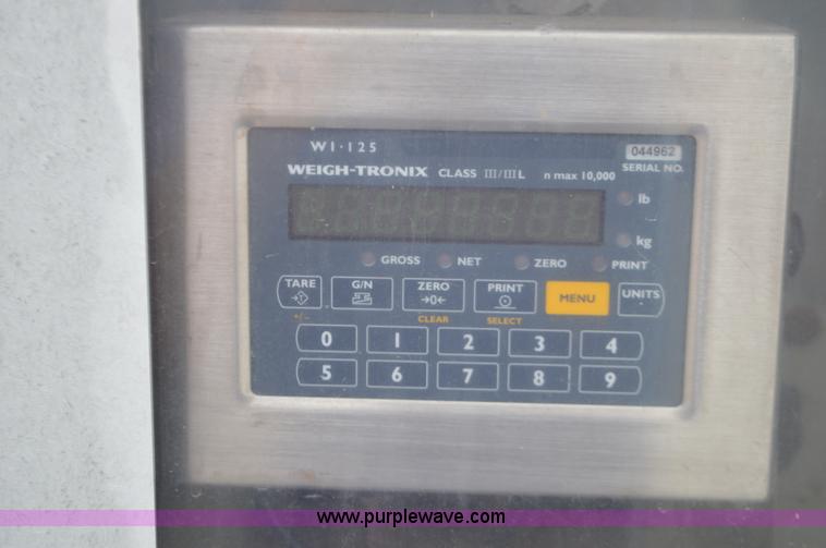 image for item L2791 Fertilizer mixer