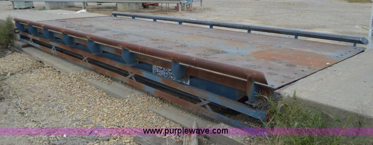 image for item L2793 Unibridge scale