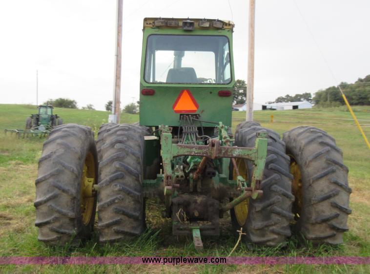 image for item L4075 John Deere 7520 4WD tractor
