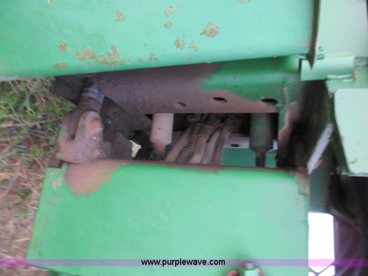 image for item L4075 John Deere 7520 4WD tractor