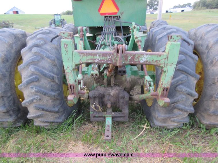 image for item L4075 John Deere 7520 4WD tractor