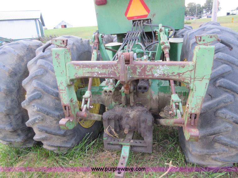 image for item L4075 John Deere 7520 4WD tractor