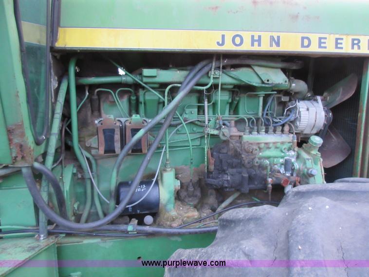 image for item L4075 John Deere 7520 4WD tractor