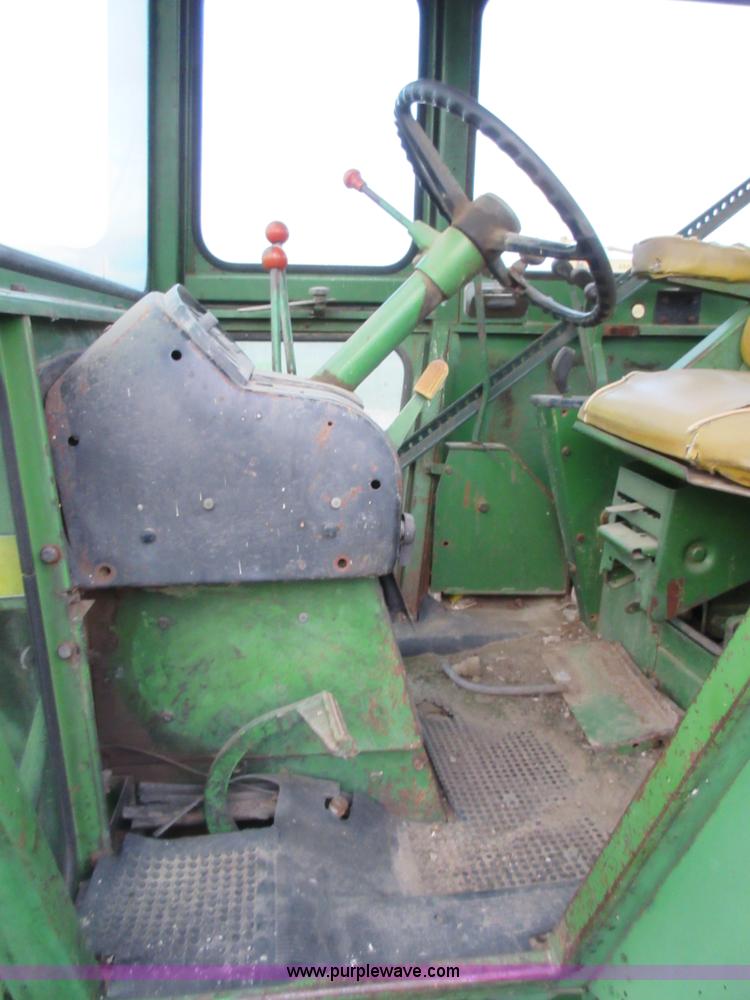 image for item L4075 John Deere 7520 4WD tractor