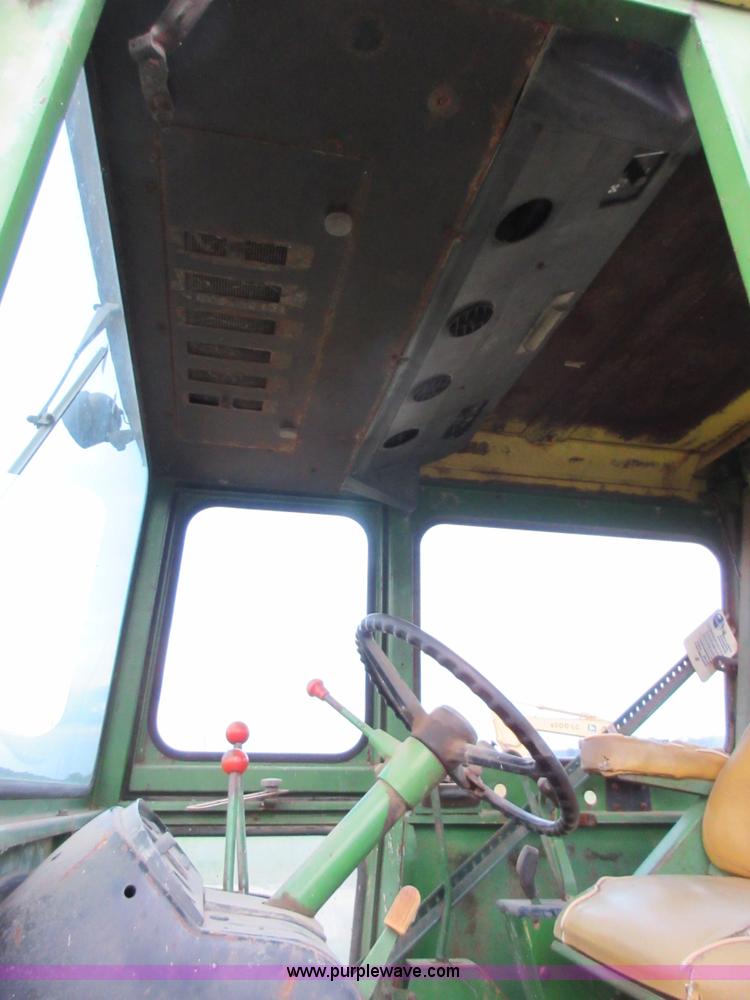 image for item L4075 John Deere 7520 4WD tractor