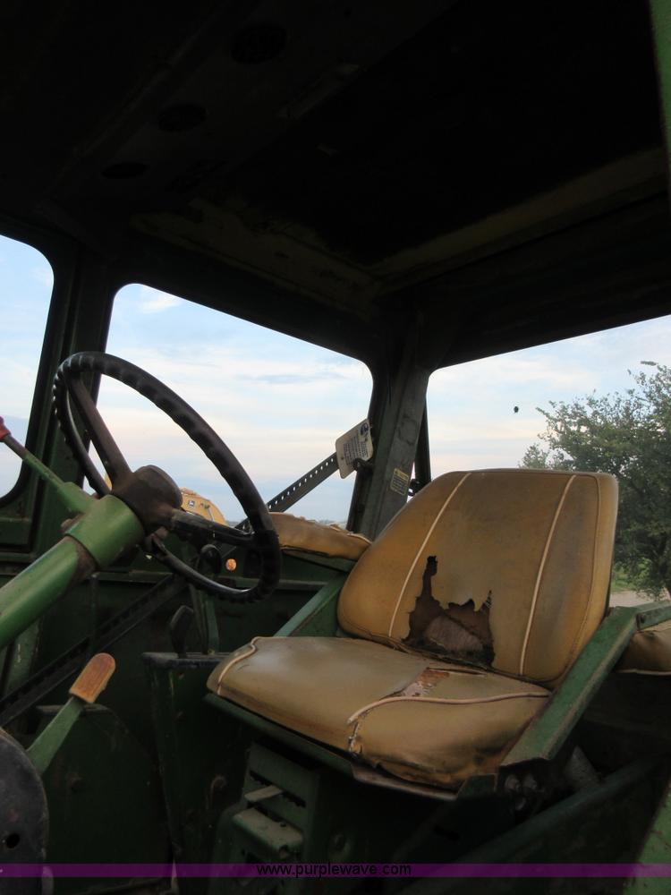 image for item L4075 John Deere 7520 4WD tractor