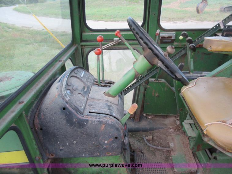 image for item L4075 John Deere 7520 4WD tractor