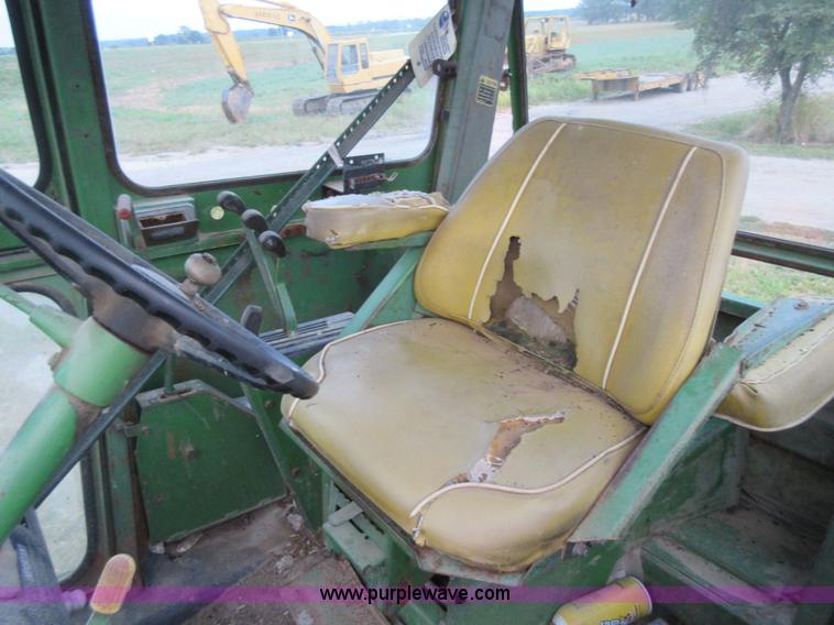 image for item L4075 John Deere 7520 4WD tractor