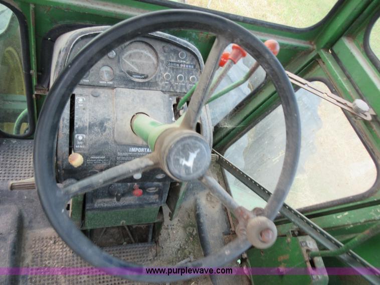 image for item L4075 John Deere 7520 4WD tractor