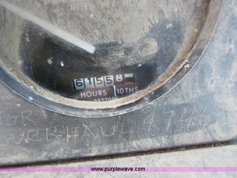 image for item L4075 John Deere 7520 4WD tractor