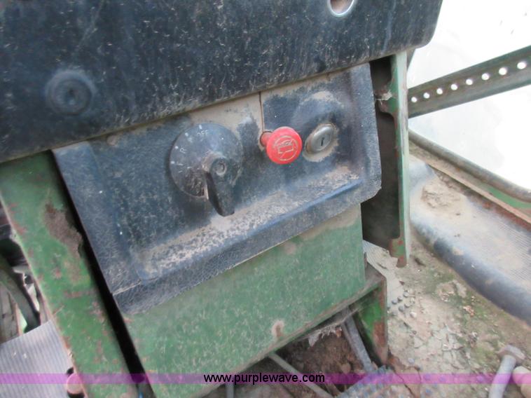 image for item L4075 John Deere 7520 4WD tractor