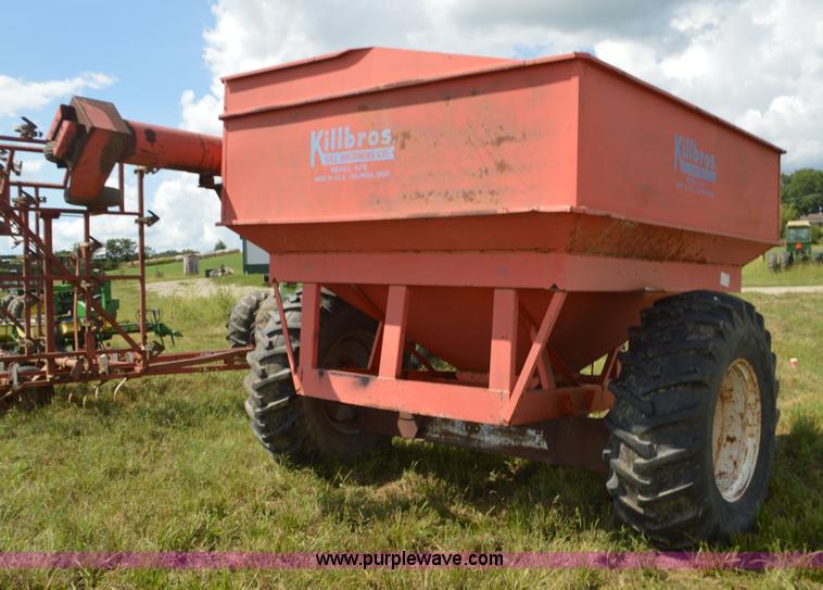 image for item L4077 Killbros 475 grain cart