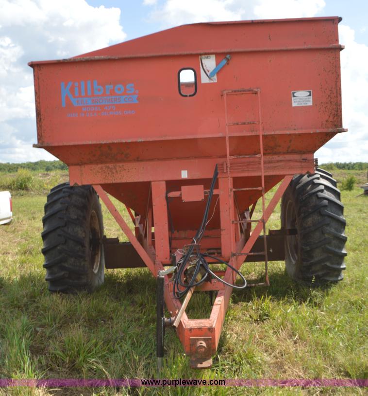 image for item L4077 Killbros 475 grain cart