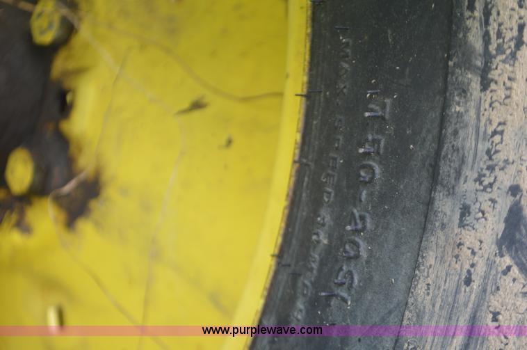 image for item L4083 John Deere 7000 no-till planter