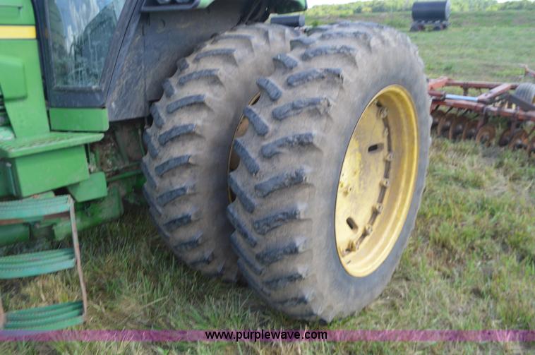 image for item L4086 1988 John Deere 4850 MFWD tractor