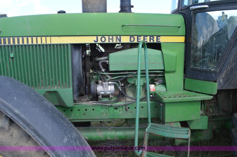 image for item L4086 1988 John Deere 4850 MFWD tractor