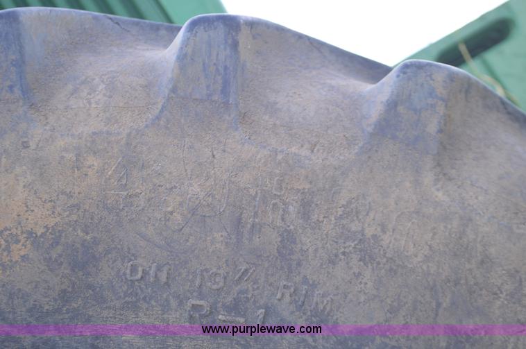 image for item L4086 1988 John Deere 4850 MFWD tractor