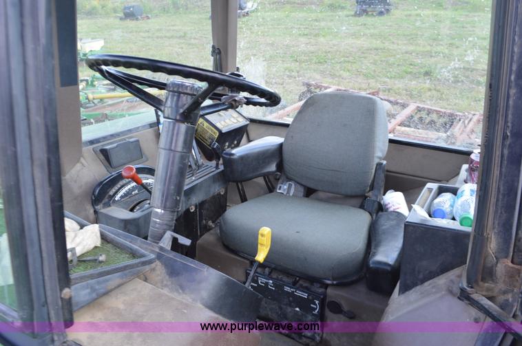 image for item L4086 1988 John Deere 4850 MFWD tractor