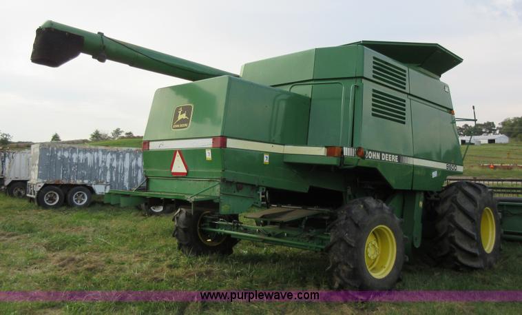 image for item L4088 1992 John Deere 9600 RWA combine
