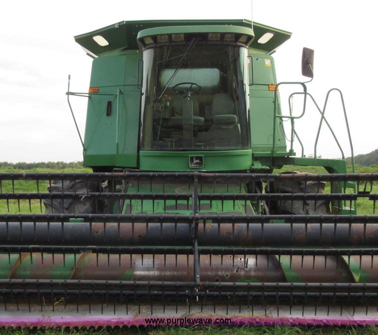 image for item L4088 1992 John Deere 9600 RWA combine