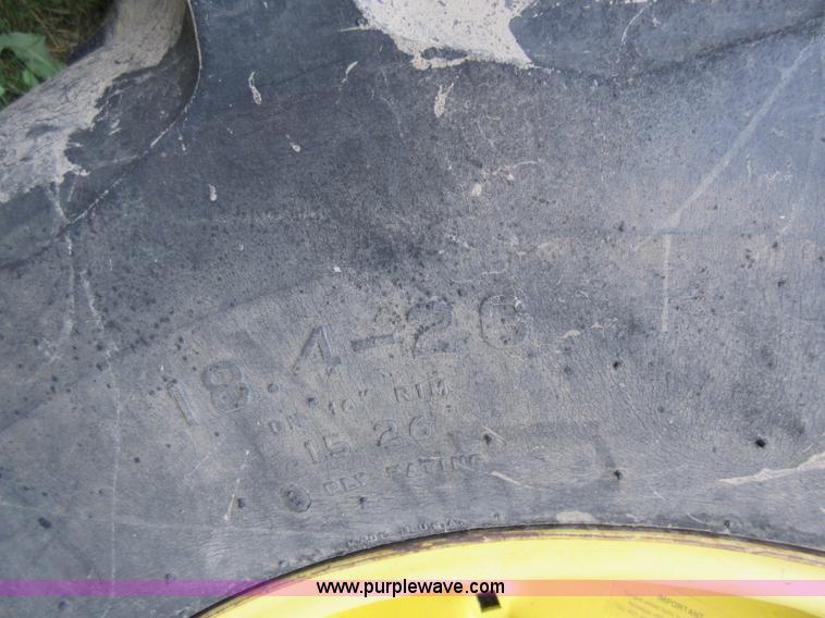 image for item L4088 1992 John Deere 9600 RWA combine