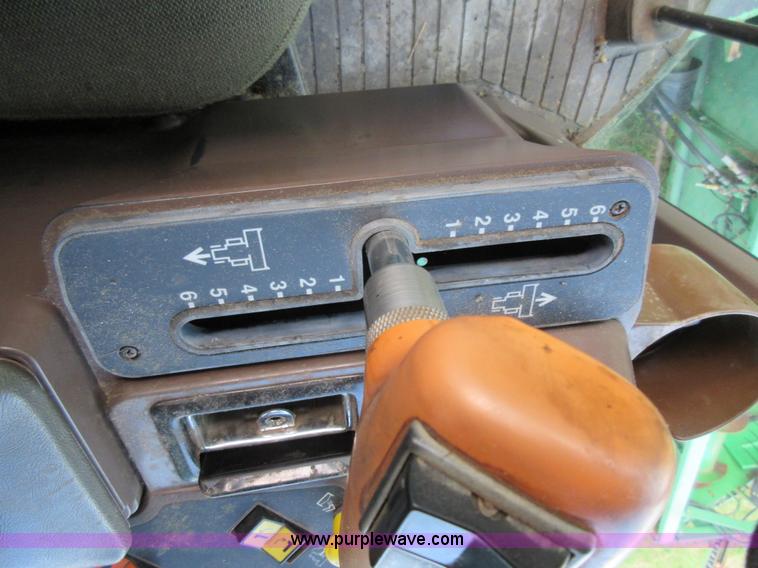 image for item L4088 1992 John Deere 9600 RWA combine