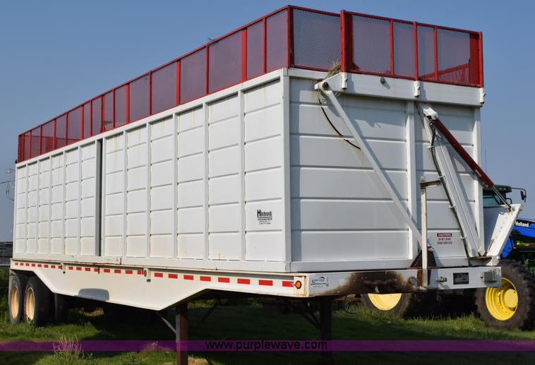 image for item L5812 2005 Hitchcock SD38 silage trailer