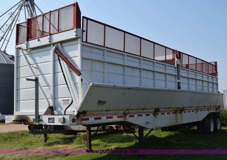 image for item L5812 2005 Hitchcock SD38 silage trailer