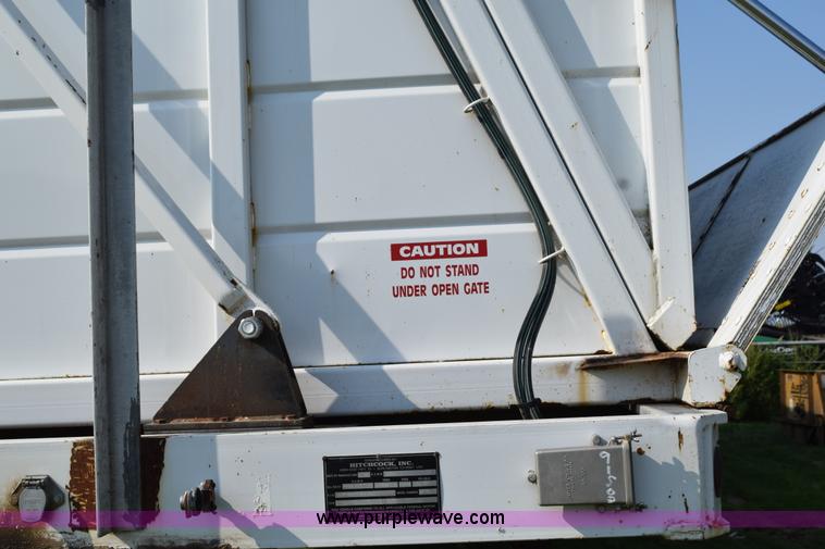 image for item L5812 2005 Hitchcock SD38 silage trailer