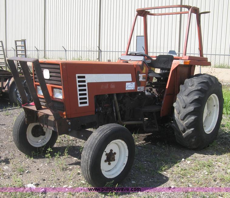 image for item L6320 Fiat Hesston 6066 tractor