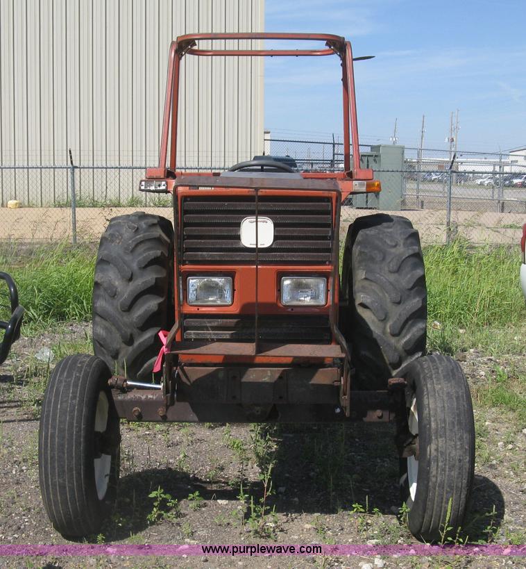image for item L6320 Fiat Hesston 6066 tractor