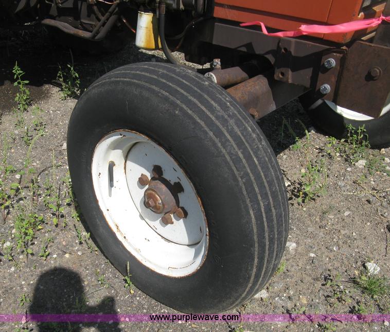 image for item L6320 Fiat Hesston 6066 tractor