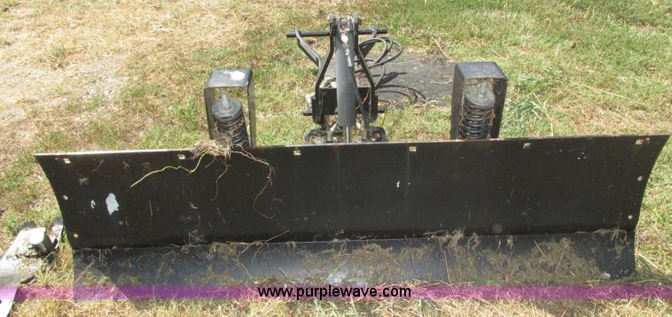 image for item AV9095 John Deere front mount blade