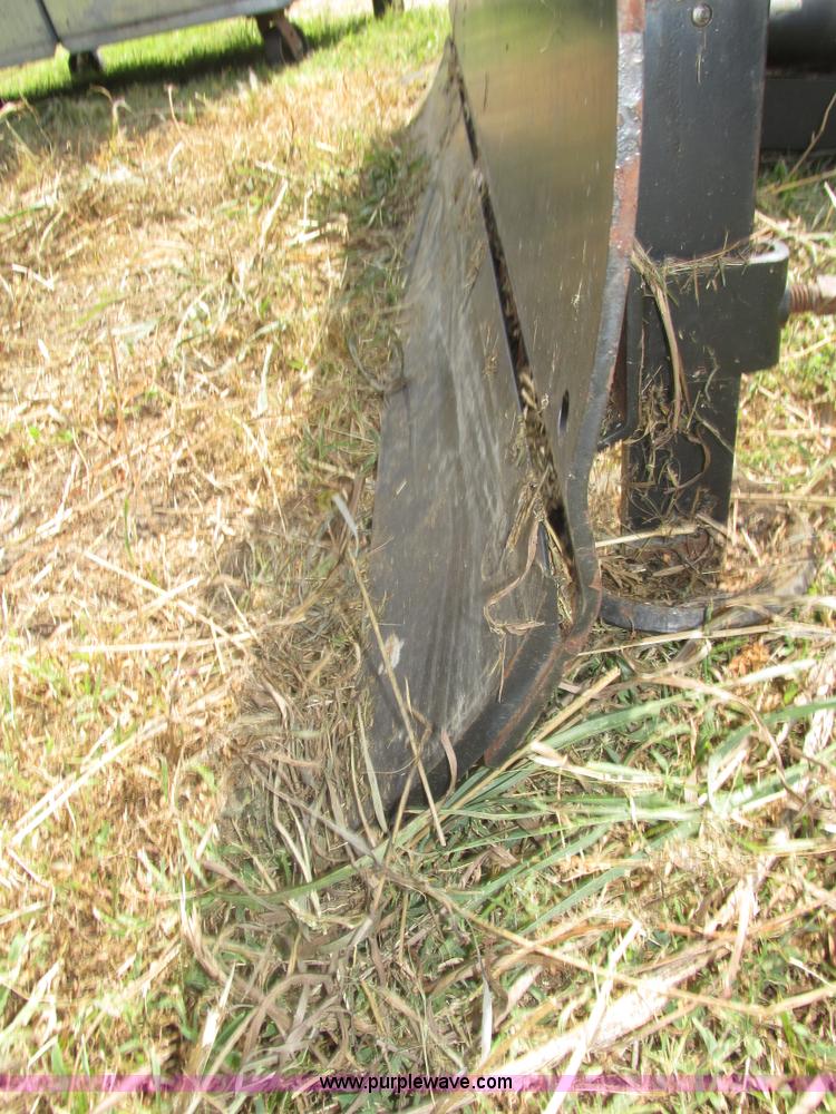 image for item AV9095 John Deere front mount blade