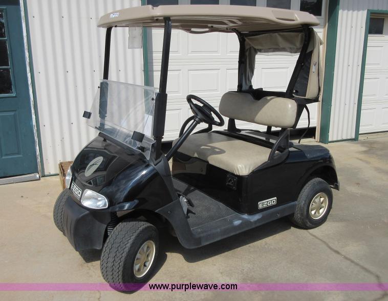 image for item BB9223 2010 Ez-go RXV golf cart