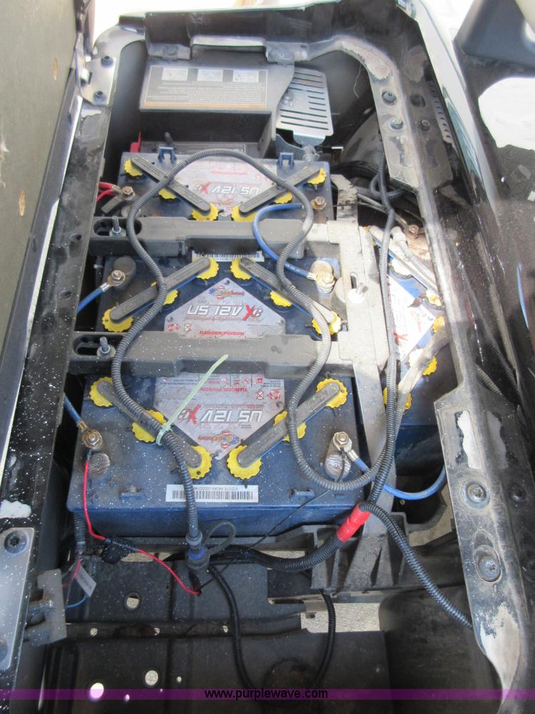 image for item BB9223 2010 Ez-go RXV golf cart